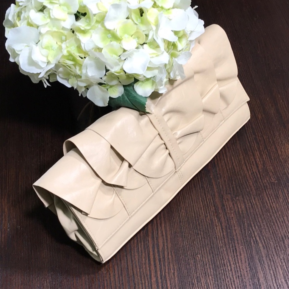 Steve Madden Tan Clutch